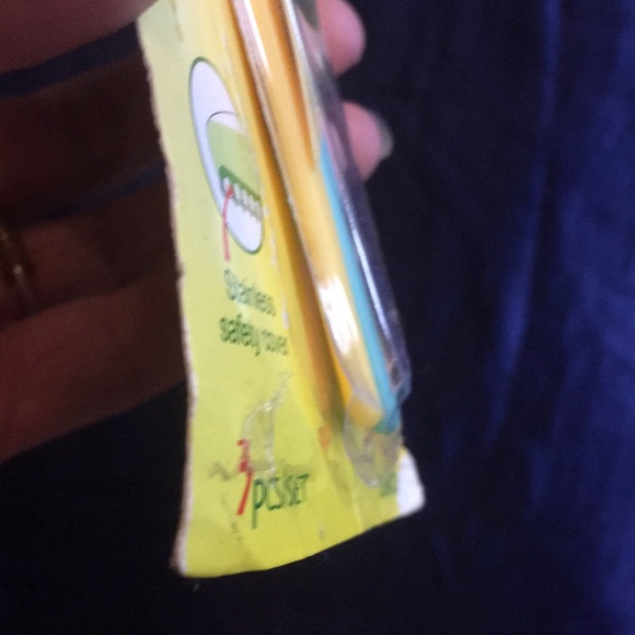 Dermoplane Eyebrow/Face Razors (3 pack) - Picture 4 of 6